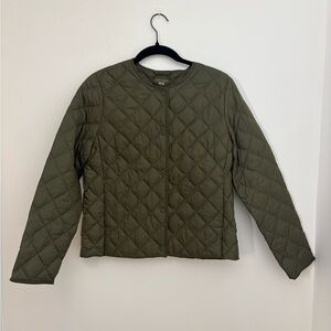 NWOT Uniqlo Women's warm Padded Quilted Jacket Size M Green